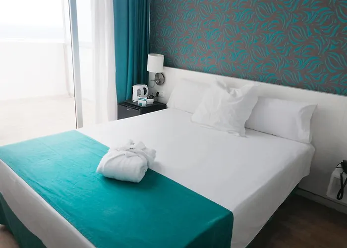 Hotel Checkin Concordia Playa 4*